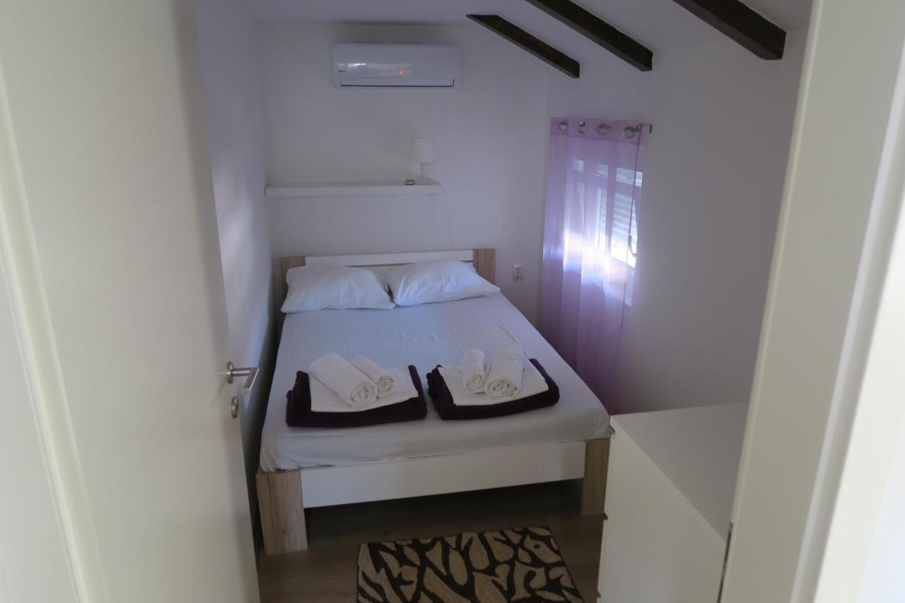 Holiday Home Ljubicic Baška Exterior foto