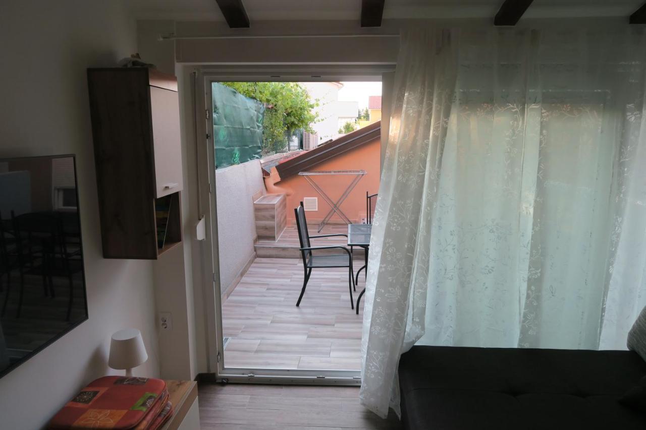 Holiday Home Ljubicic Baška Exterior foto